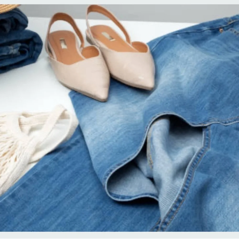Closet Confidential – Surprise Style Box handpicked just for you! - Picture 8 of 9